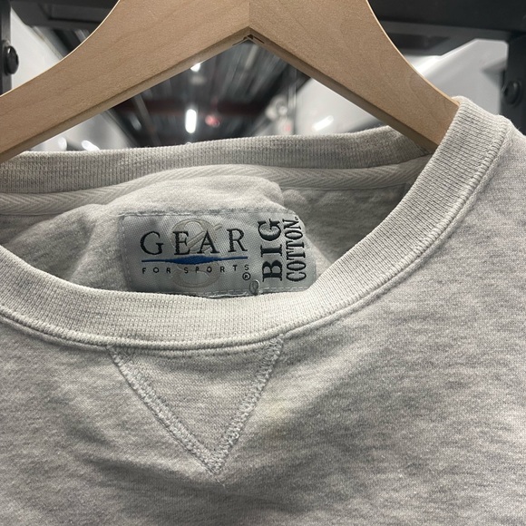 Gear For Sports 1998 University of Connecticut Women’s Basketball Crewneck - Picture 3 of 4